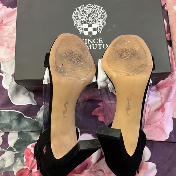Vince Camuto Heels - Picture 2 of 5